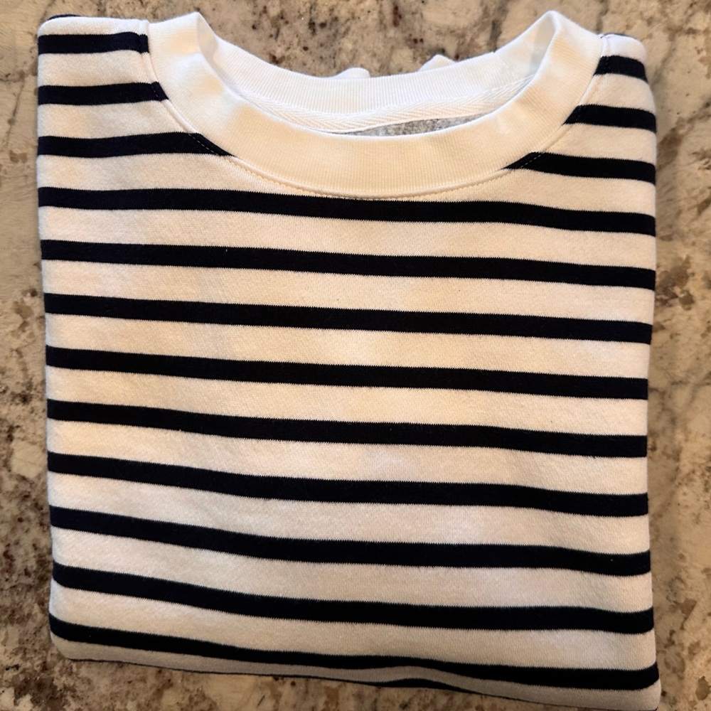 GAP White and Gray Striped Knit Top